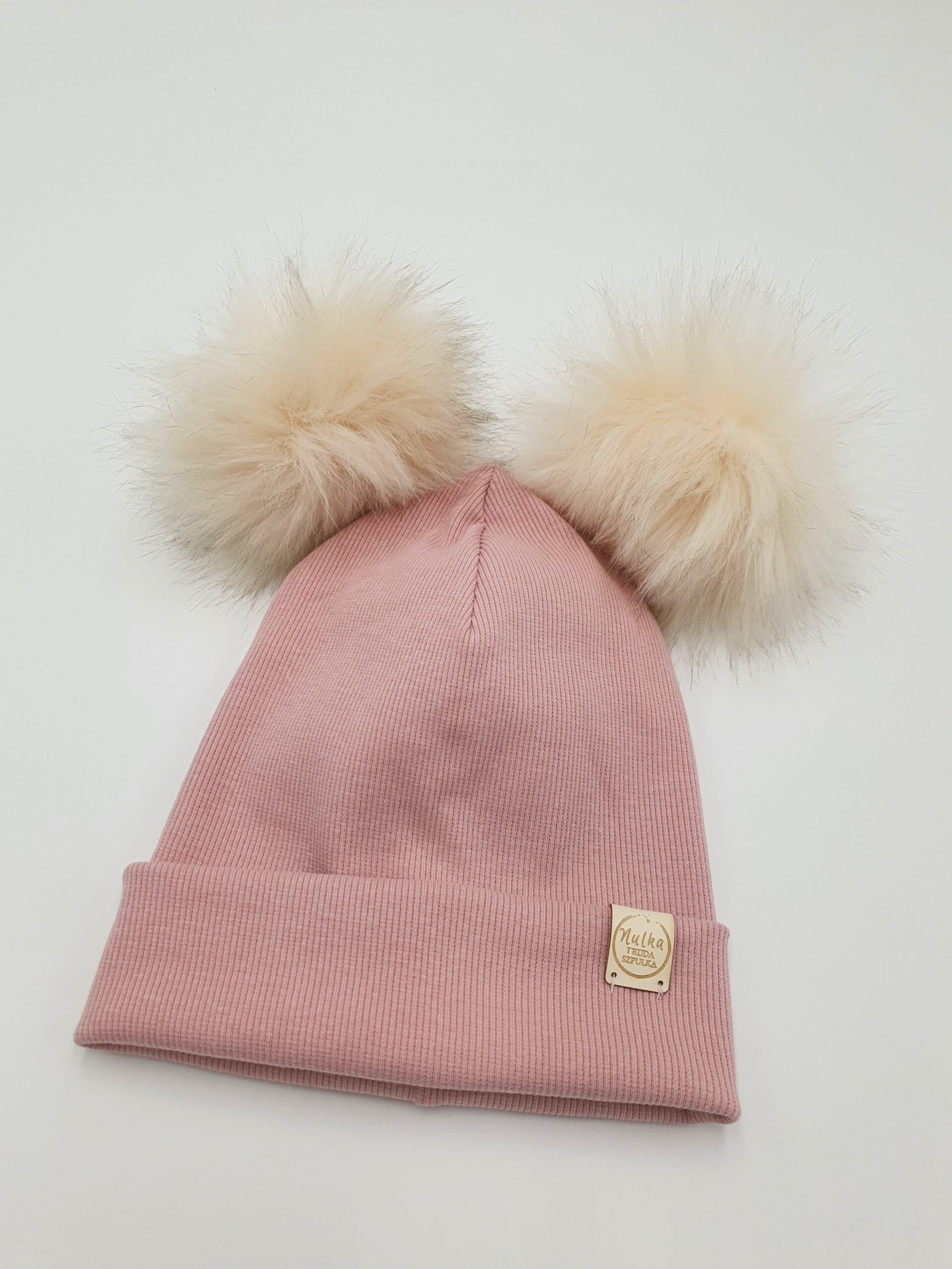 Czapka z pomponami waniliowymi prążkowana dla dziewczynki pastelowy róż