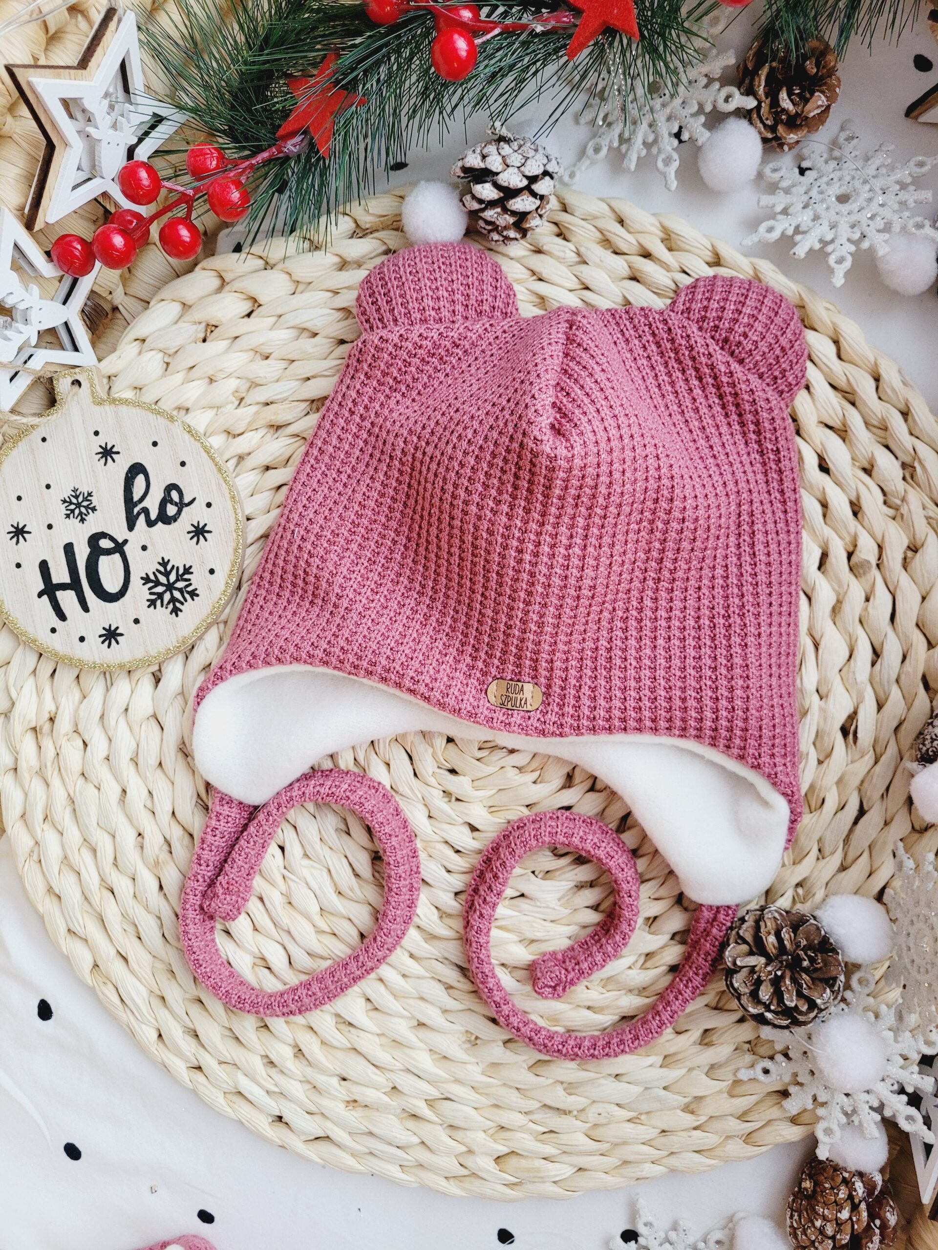 Czapka zimowa wiązana z misiowymi uszkami róż wrzosowy