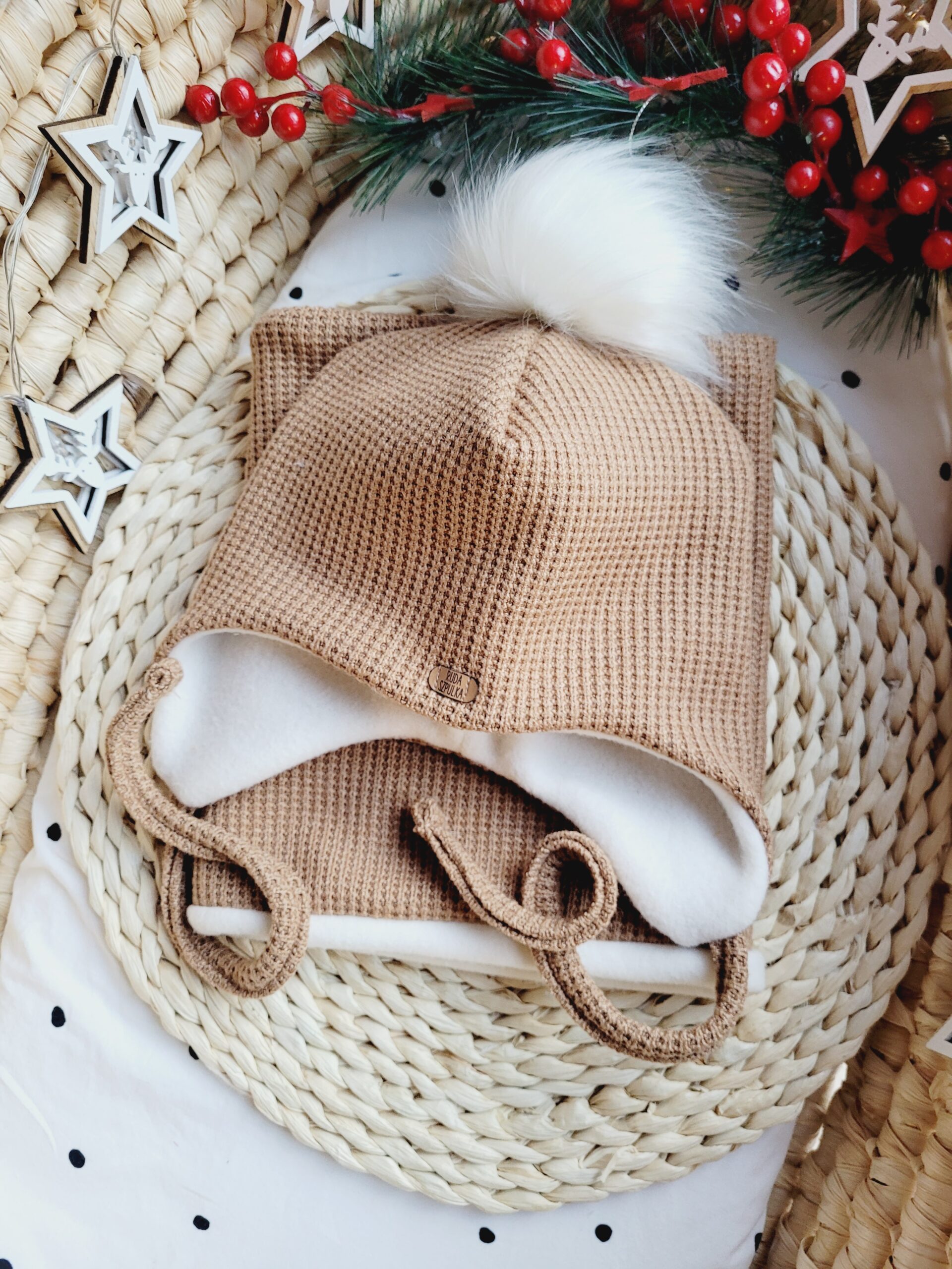 Komplet zimowy wiązany karmel pompon wanilia