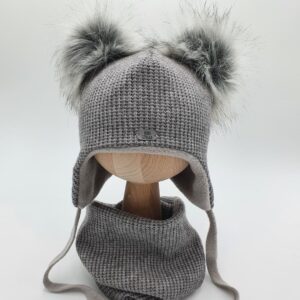 Czapka wiązana dziecięca z pomponami szarymi i komin zimowy szary