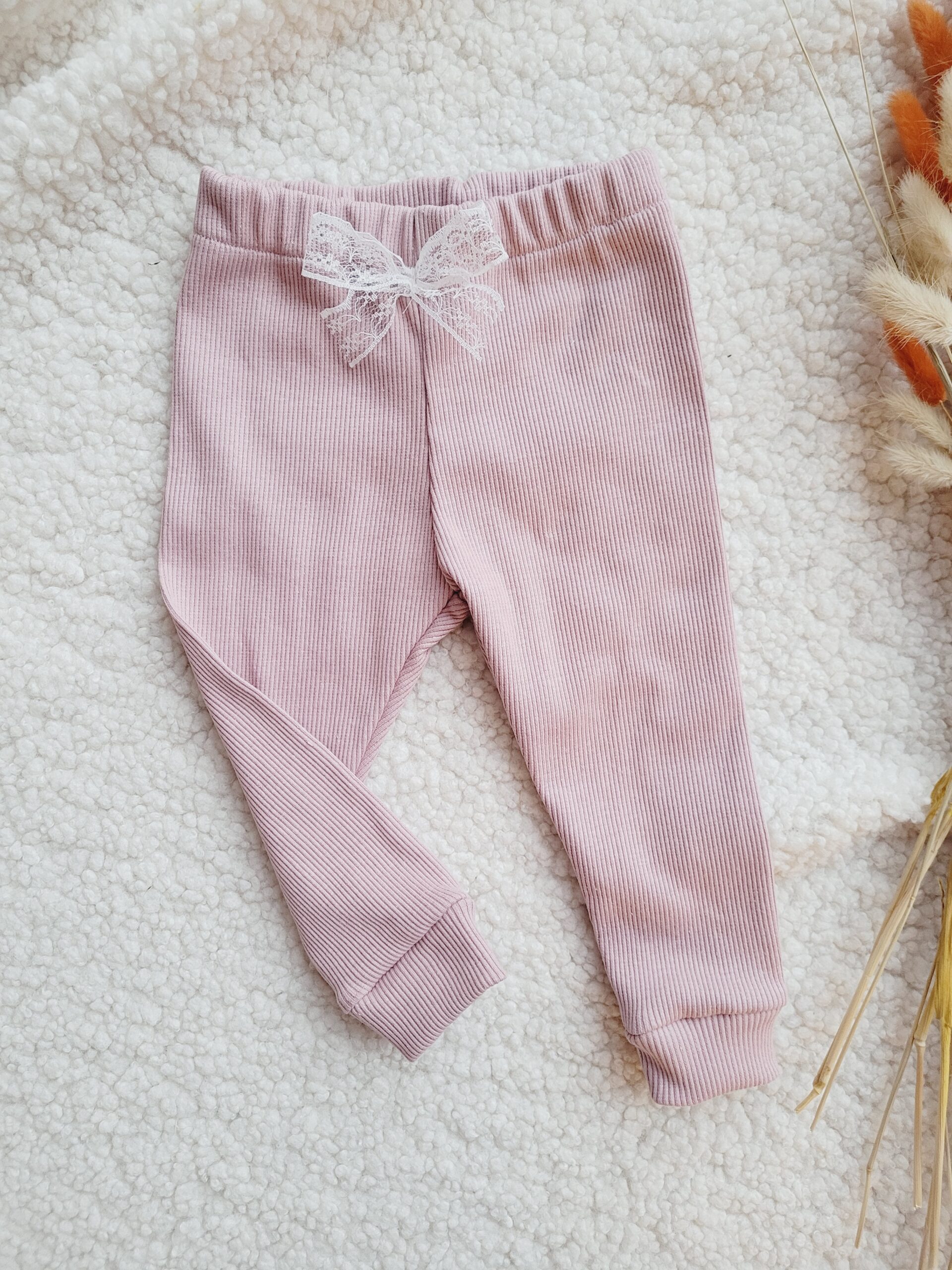 Legginsy prążkowane pastelowy róż