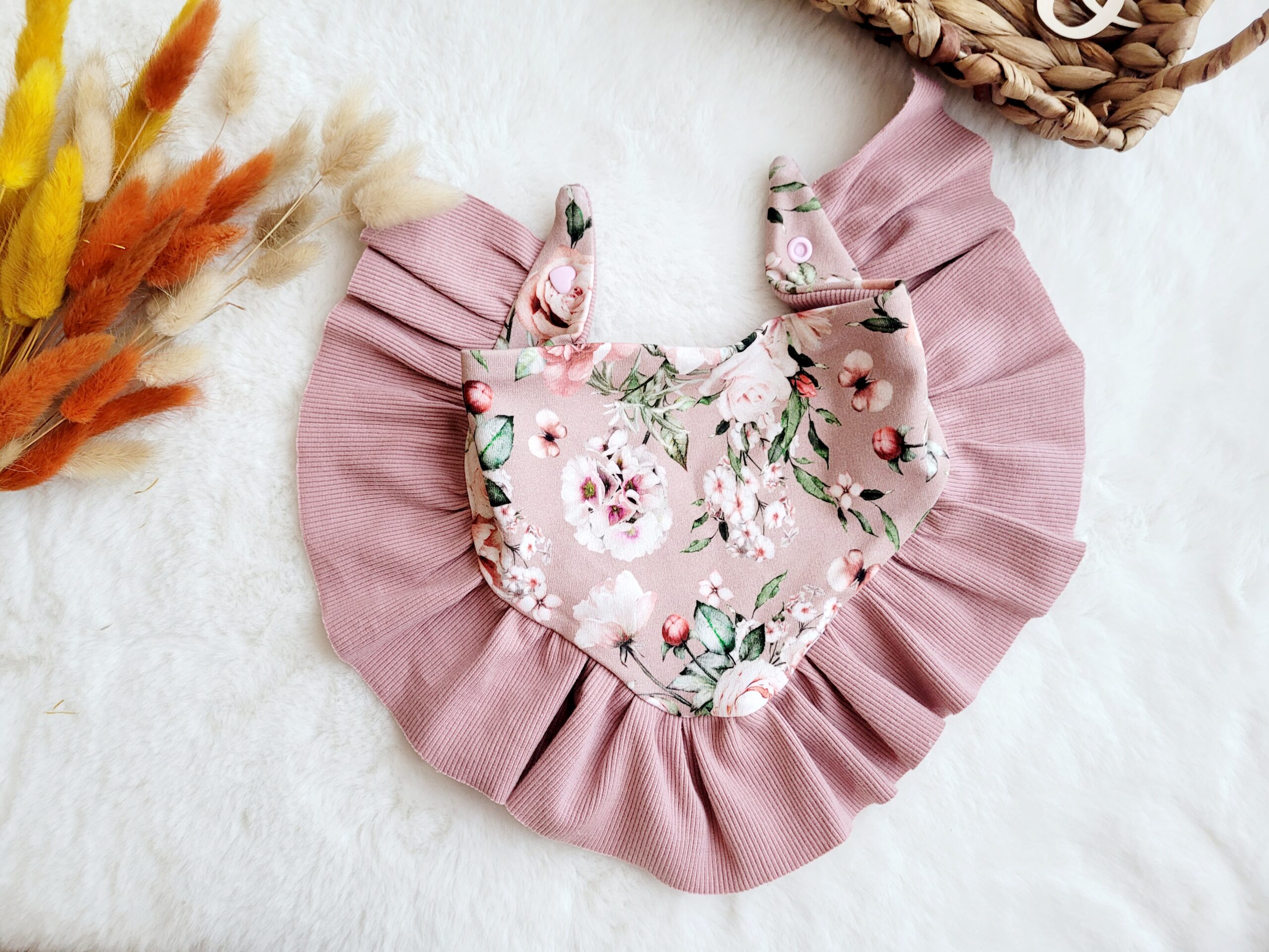 Chusta mini Malowane Róże z falbanką brudny róż