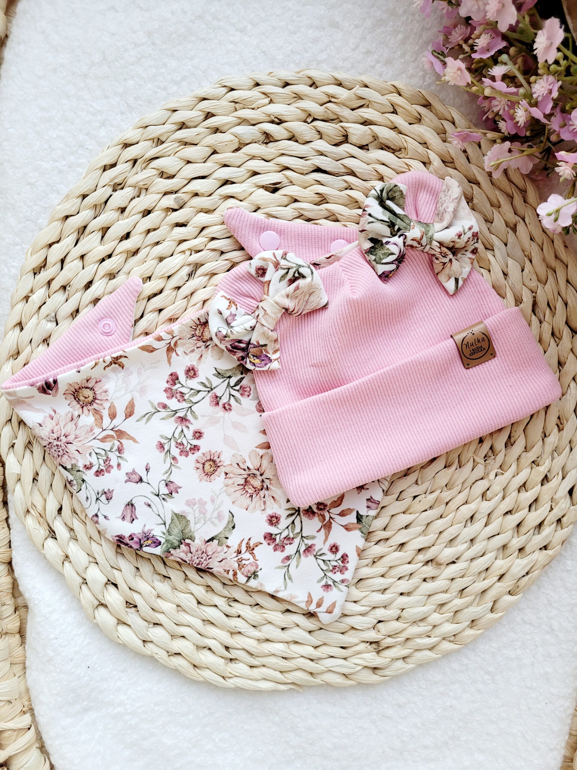 Komplet dla dziewczynki Dalie różowy