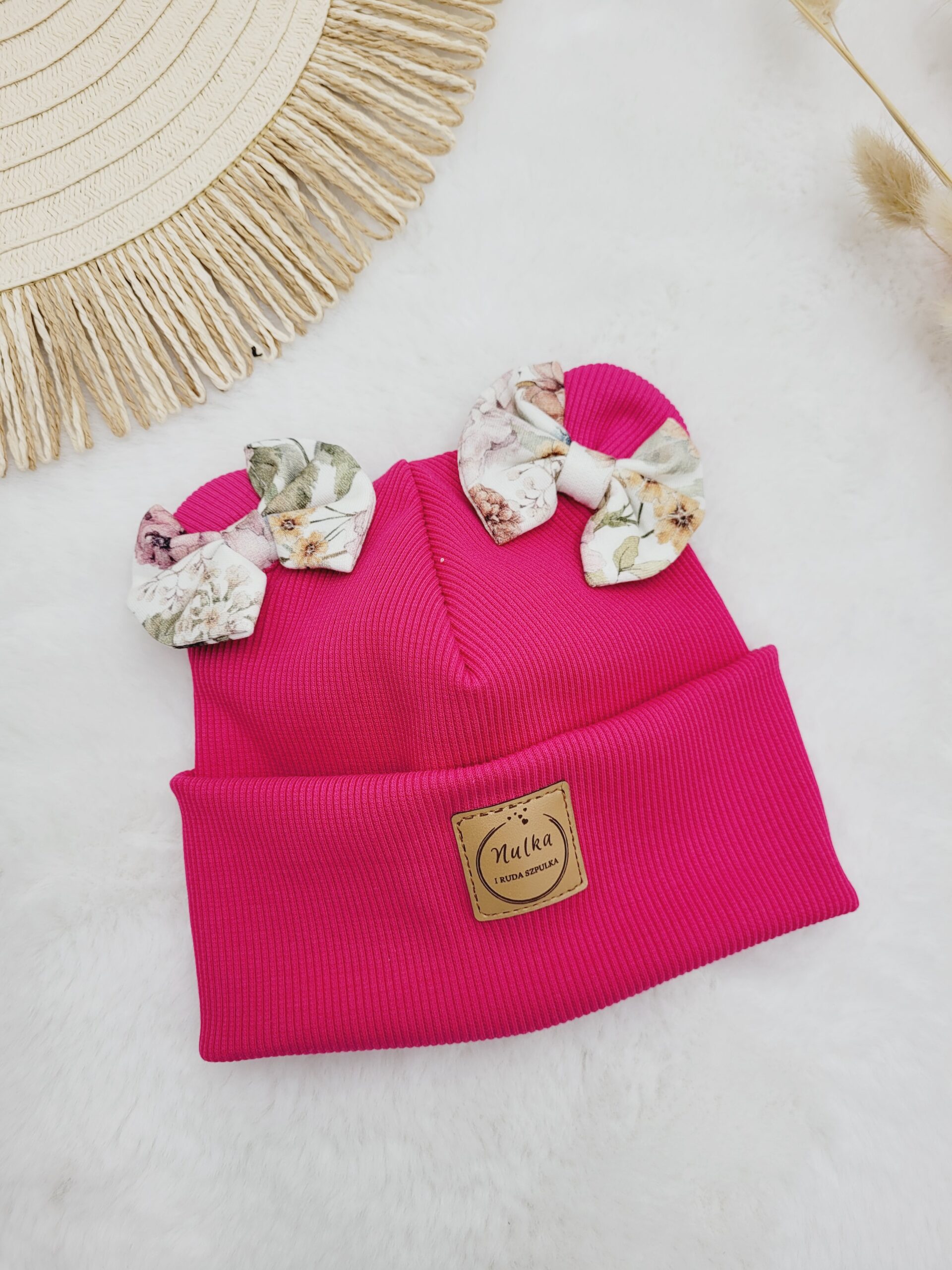 Czapka dla dziewczynki z kokardkami Purple garden fuksja