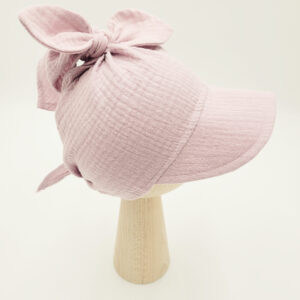 Chusta wiązana z daszkiem i kokardką brudny róż