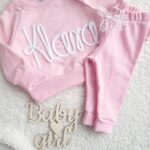 Komplet z napisem Klara różowy