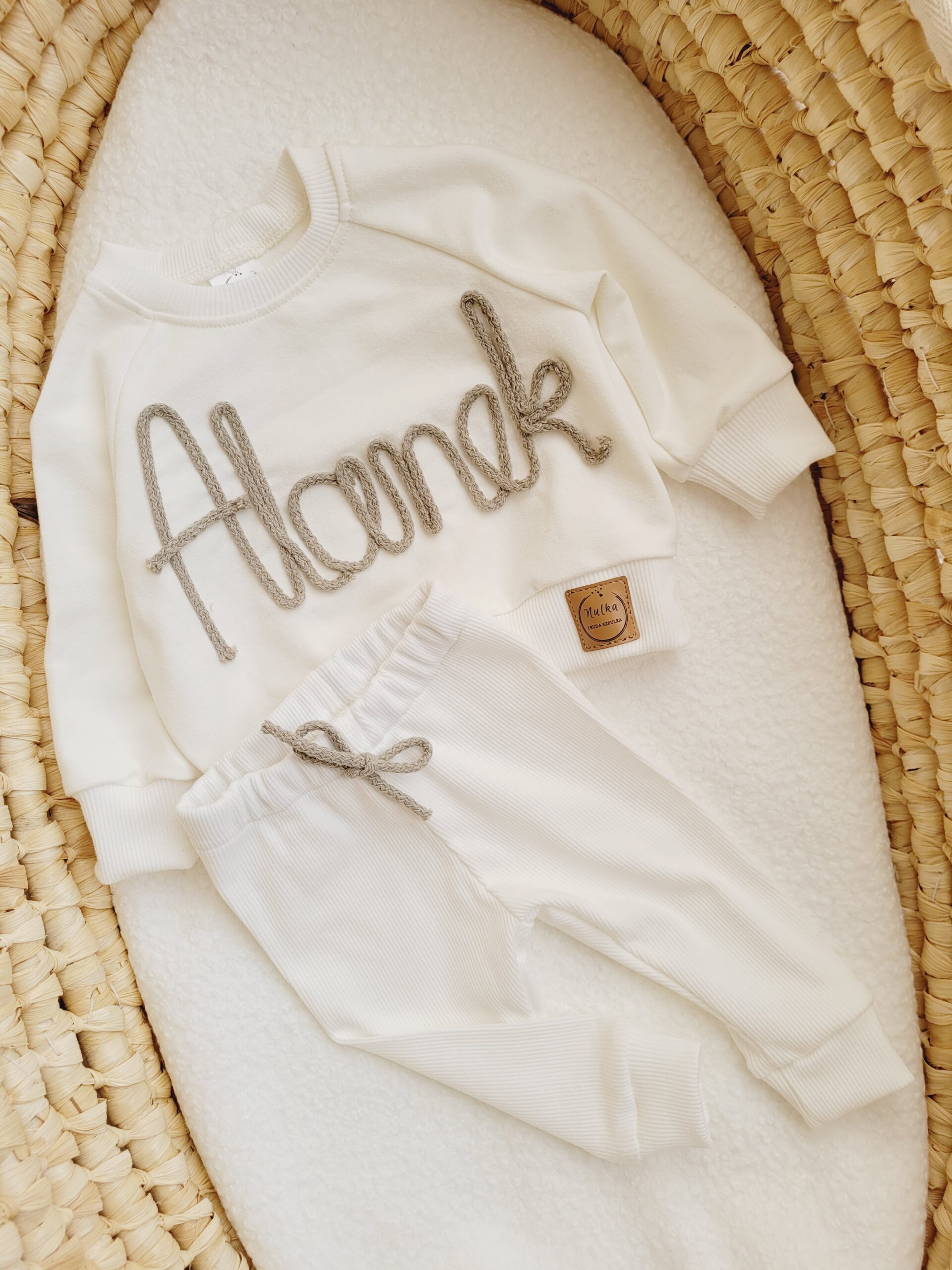 Komplet z napisem Alanek ecru