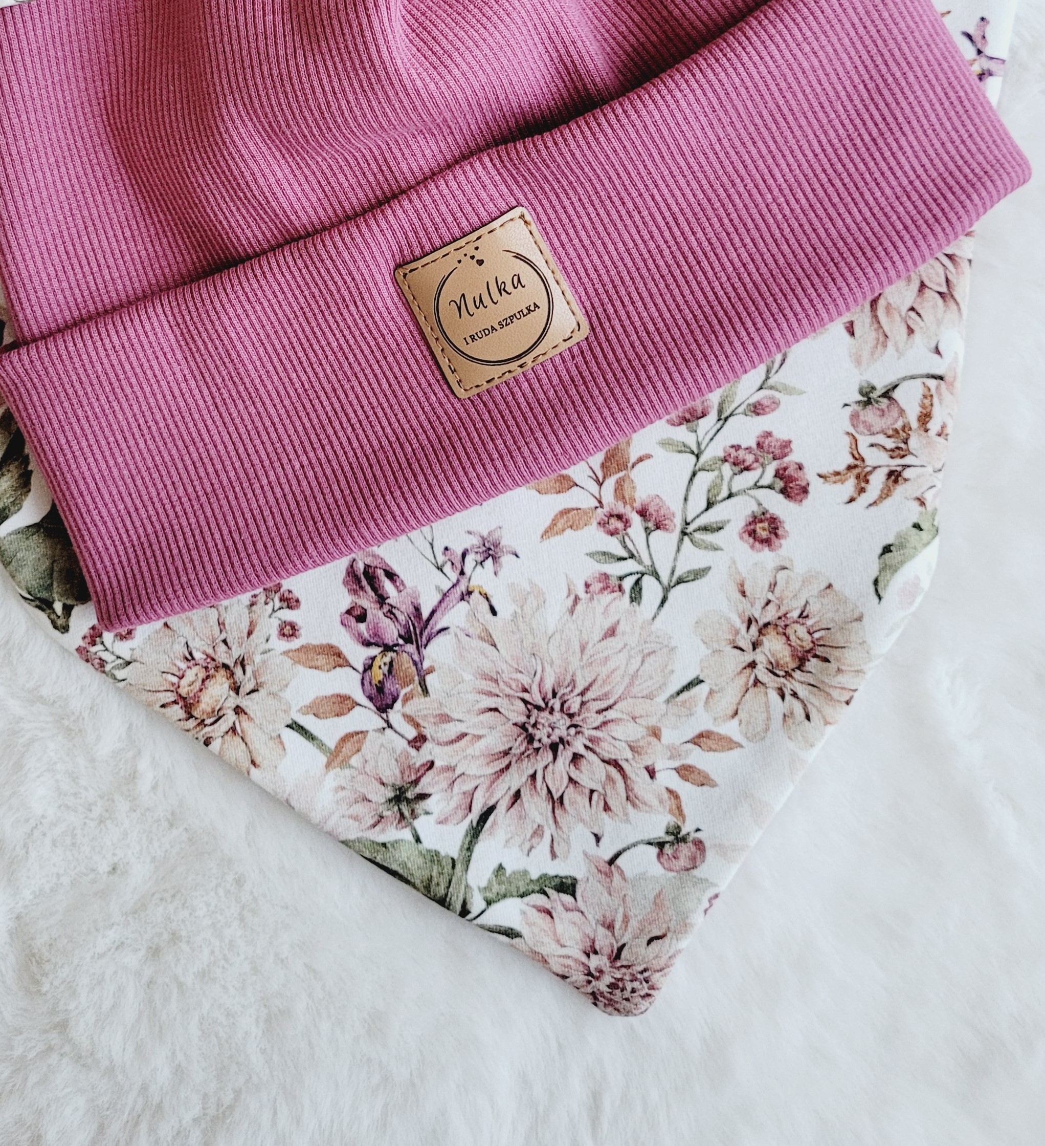 Róż wrzosowy Dalie