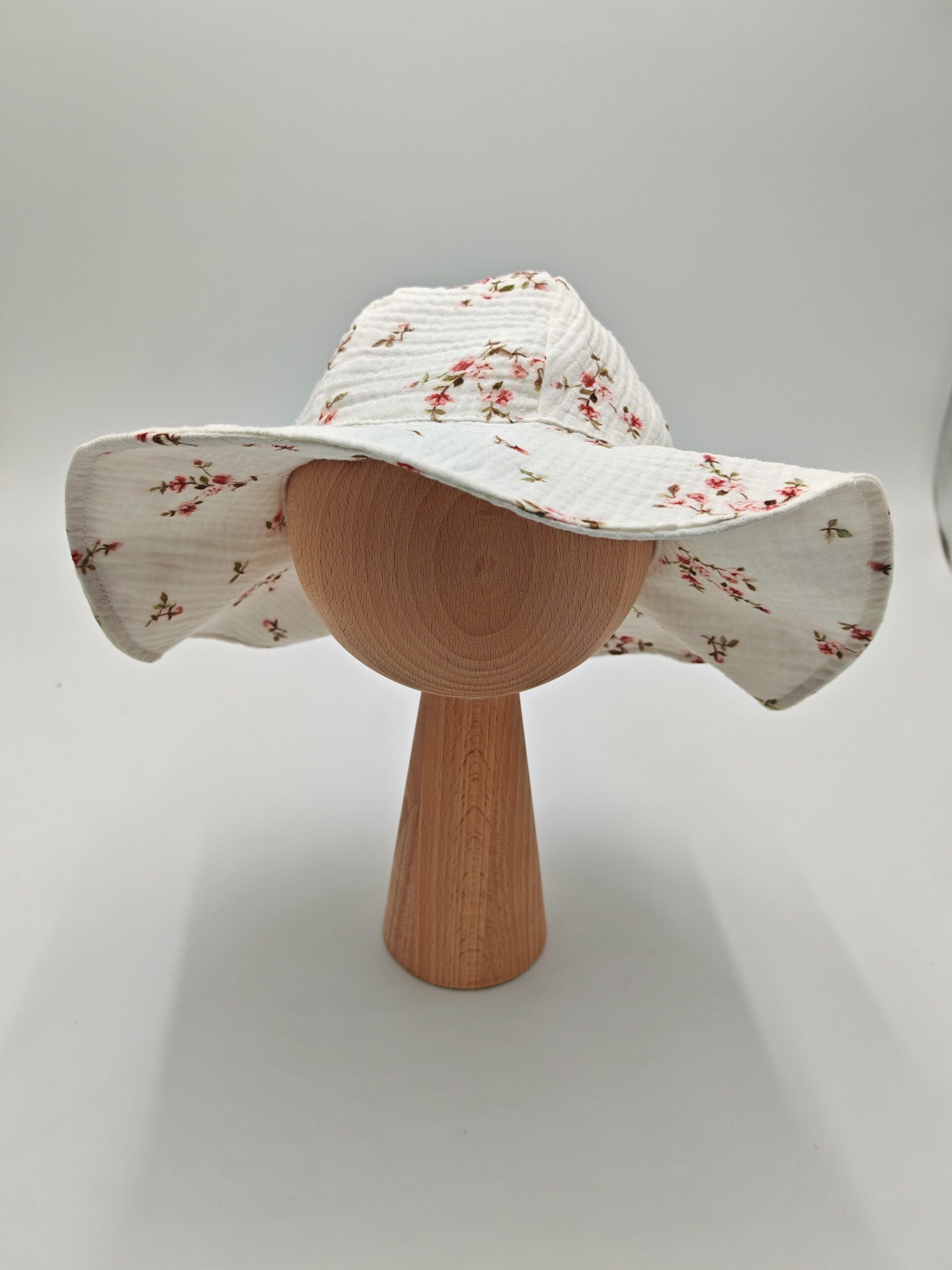 Kapelusz dla dziewczynki Różyczki