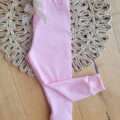 Legginsy-prazkowane-dzieciece-pudrowy-roz1-scaled-1.jpg