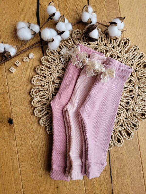 Legginsy-prazkowane-dzieciece-scaled-1.jpg Legginsy-prazkowane-dzieciece-scaled-1.jpg