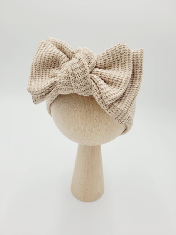 Opaska-sweterkowa-z-podwojna-kokarda-bez-scaled-1.jpg Opaska-sweterkowa-z-podwojna-kokarda-bez-scaled-1.jpg