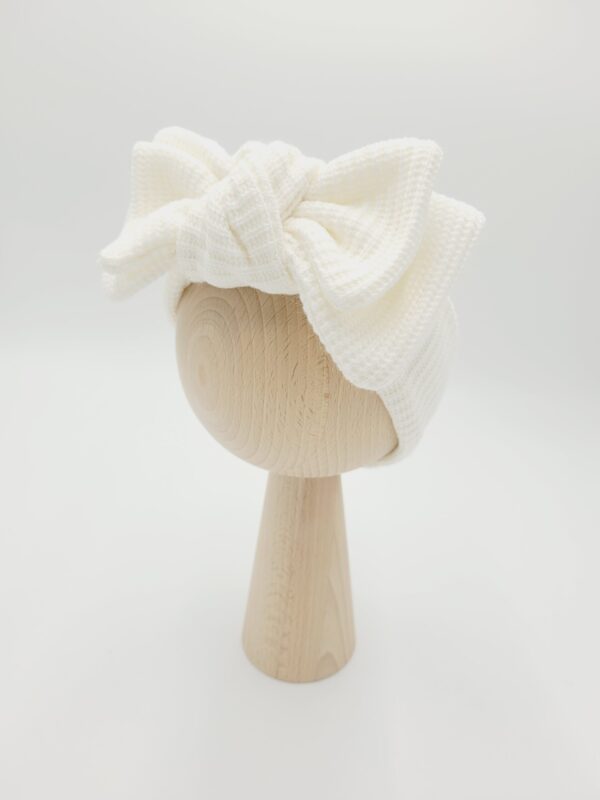 Opaska-sweterkowa-z-podwojna-kokarda-ecru-scaled-1.jpg Opaska-sweterkowa-z-podwojna-kokarda-ecru-scaled-1.jpg