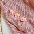 Sweterek-dla-dziewczynki-pastel-kwiaty-na-rekawach-roz-scaled-1.jpg