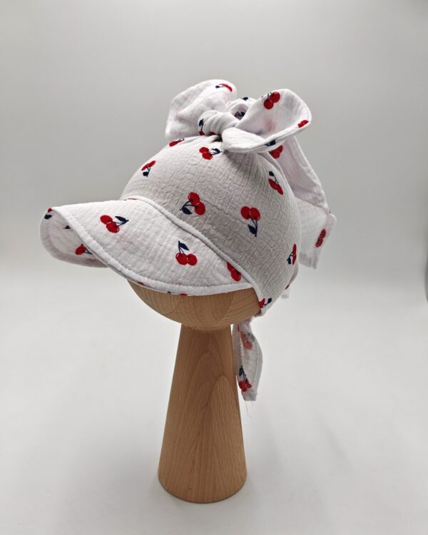 Wiazana-chustka-muslinowa-dla-dziewczynki-wisienki-scaled-1.jpg Wiazana-chustka-muslinowa-dla-dziewczynki-wisienki-scaled-1.jpg